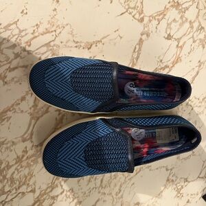 Skechers Womens Navy and Black Slip-On Loafers